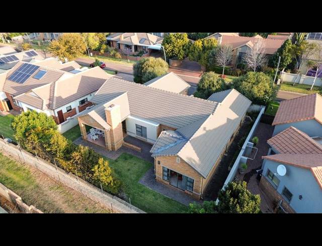 4 BEDROOM HOUSE FOR SALE IN RETIRE AT MIDSTREAM